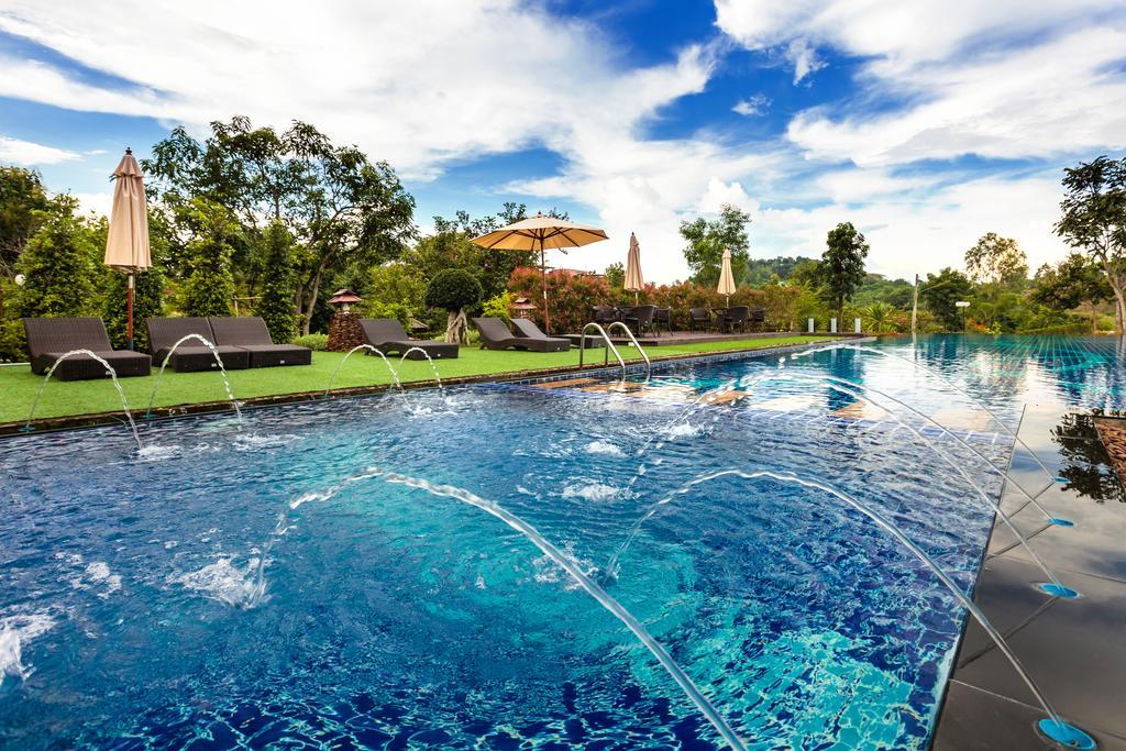Phukumhom Khao Yai Hotell Wangkata Eksteriør bilde