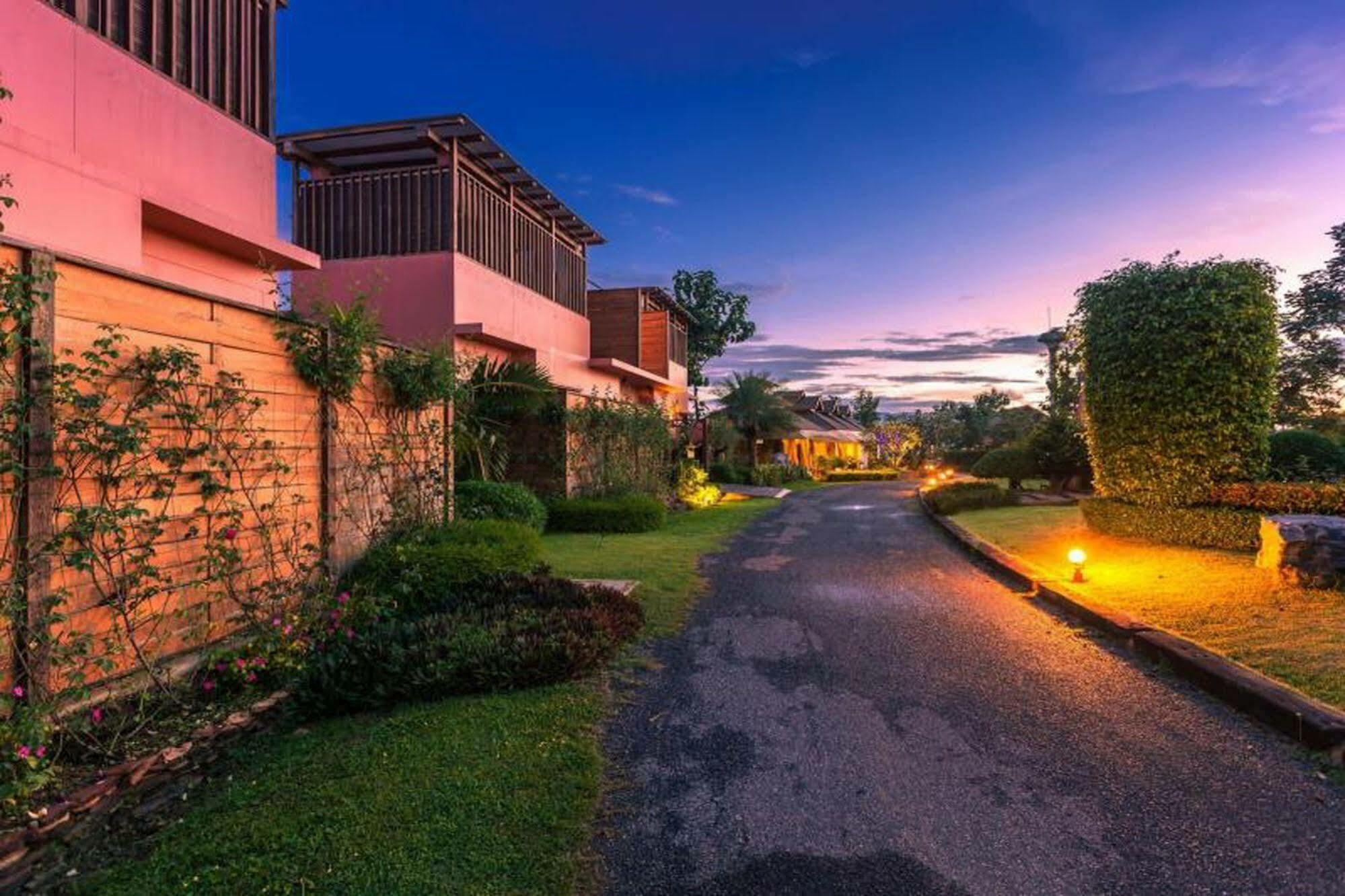 Phukumhom Khao Yai Hotell Wangkata Eksteriør bilde