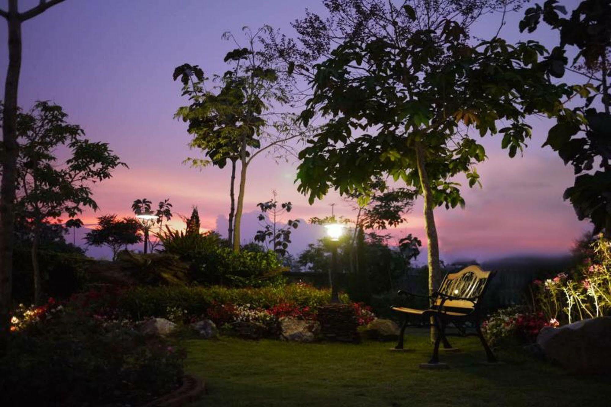 Phukumhom Khao Yai Hotell Wangkata Eksteriør bilde