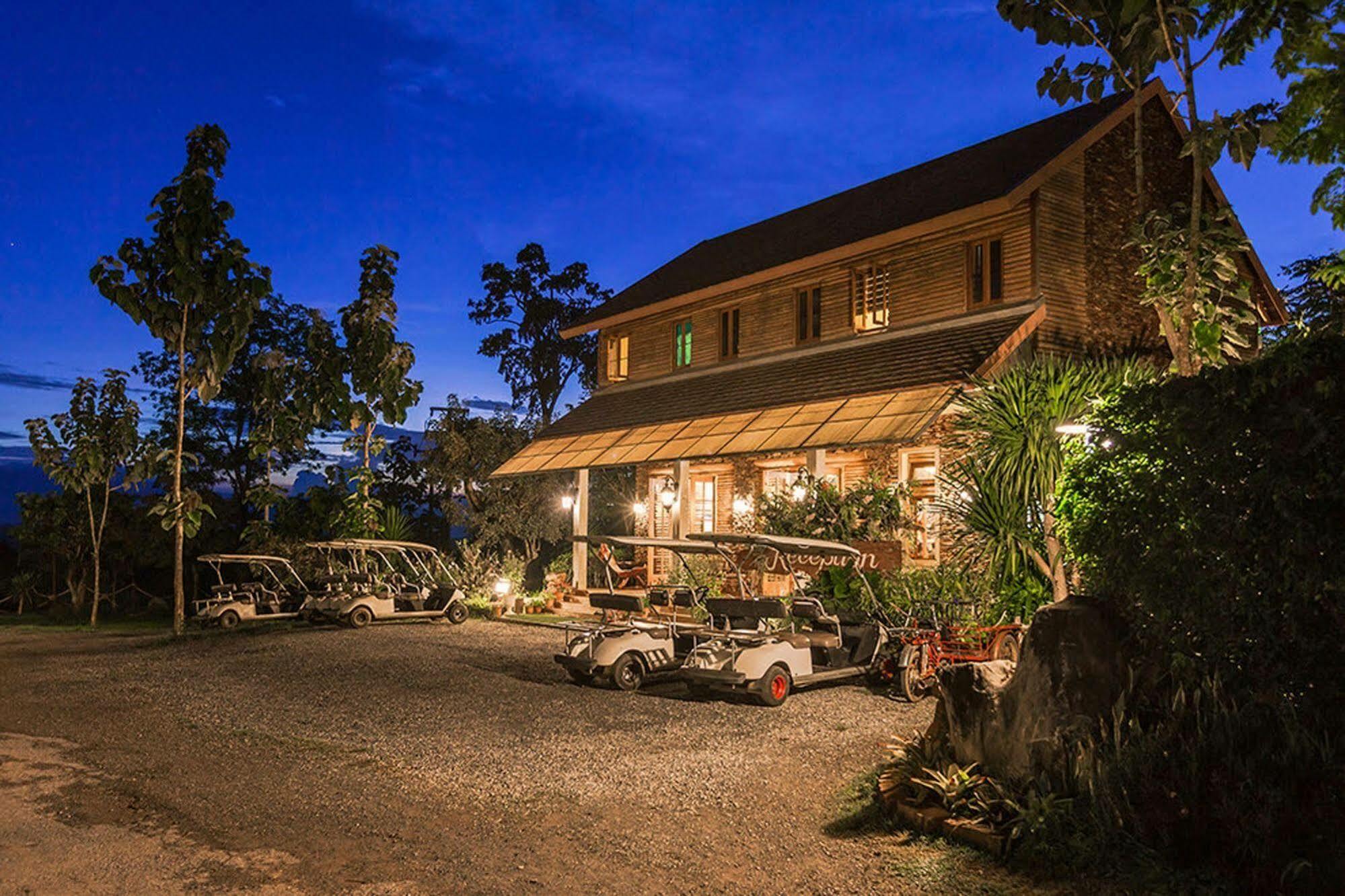 Phukumhom Khao Yai Hotell Wangkata Eksteriør bilde